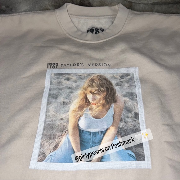 Taylor Swift 1989 Beige Crewneck (Taylor’s Version) Offical Merch NEW - Picture 3 of 10